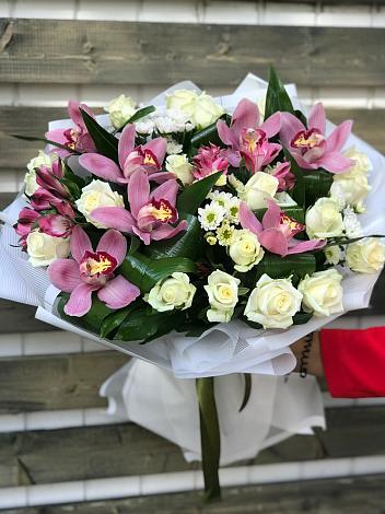 Букет цветов из: Розы и Хризантемы в Некрасовской