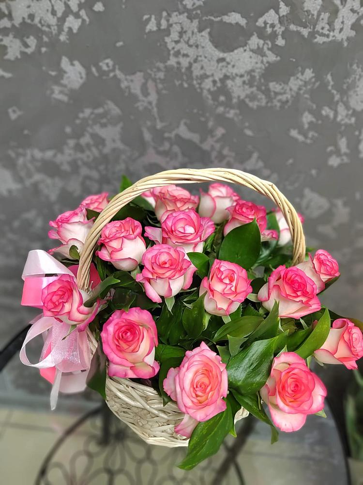 Цветочная композиция из Розы в корзине в Некрасовской