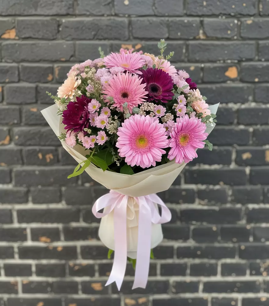 Букет цветов из: Герберы и Хризантемы в Некрасовской