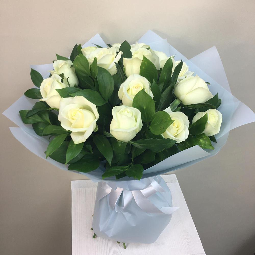 Букет 15 Белых роз Проуд в Некрасовской