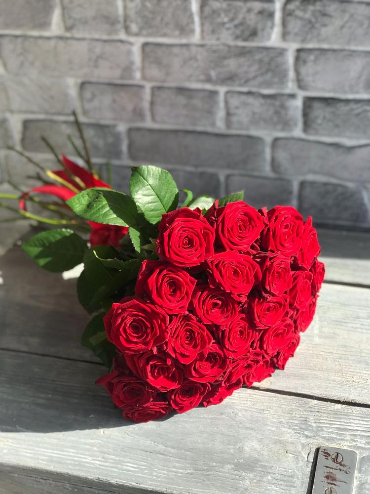 Букет Красные розы Фридом в Некрасовской