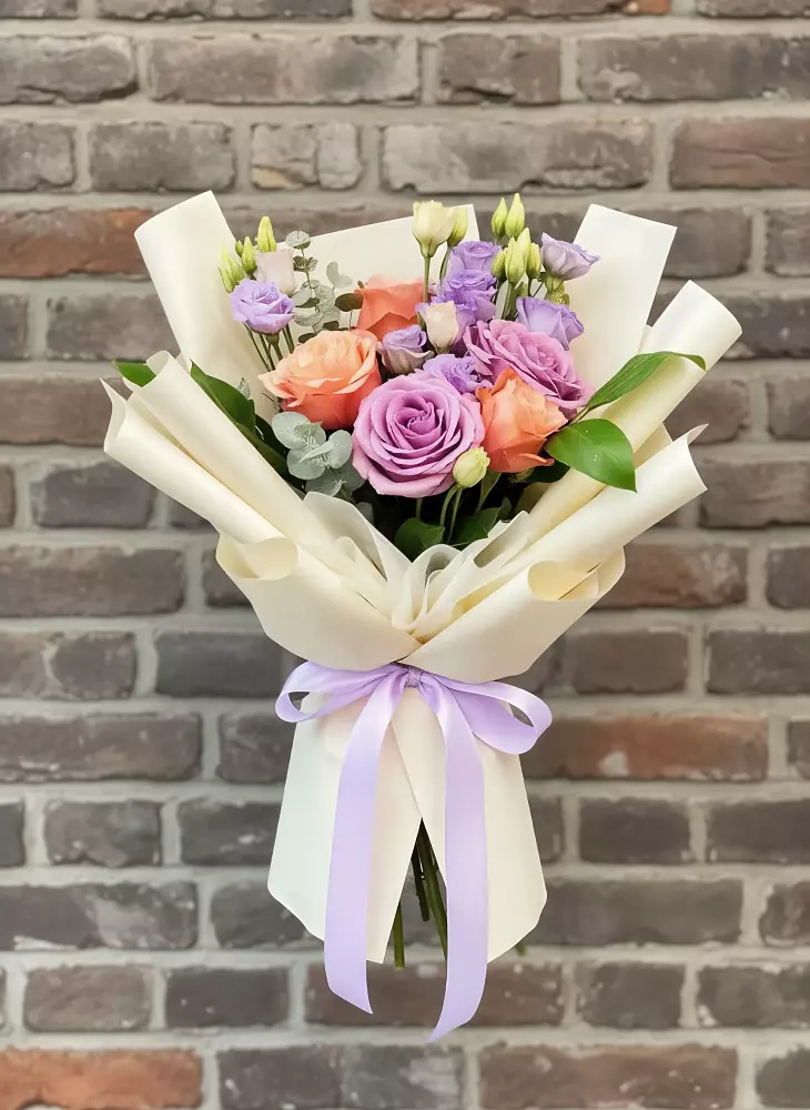 Букет цветов из: Лизиантусы и Розы в Некрасовской