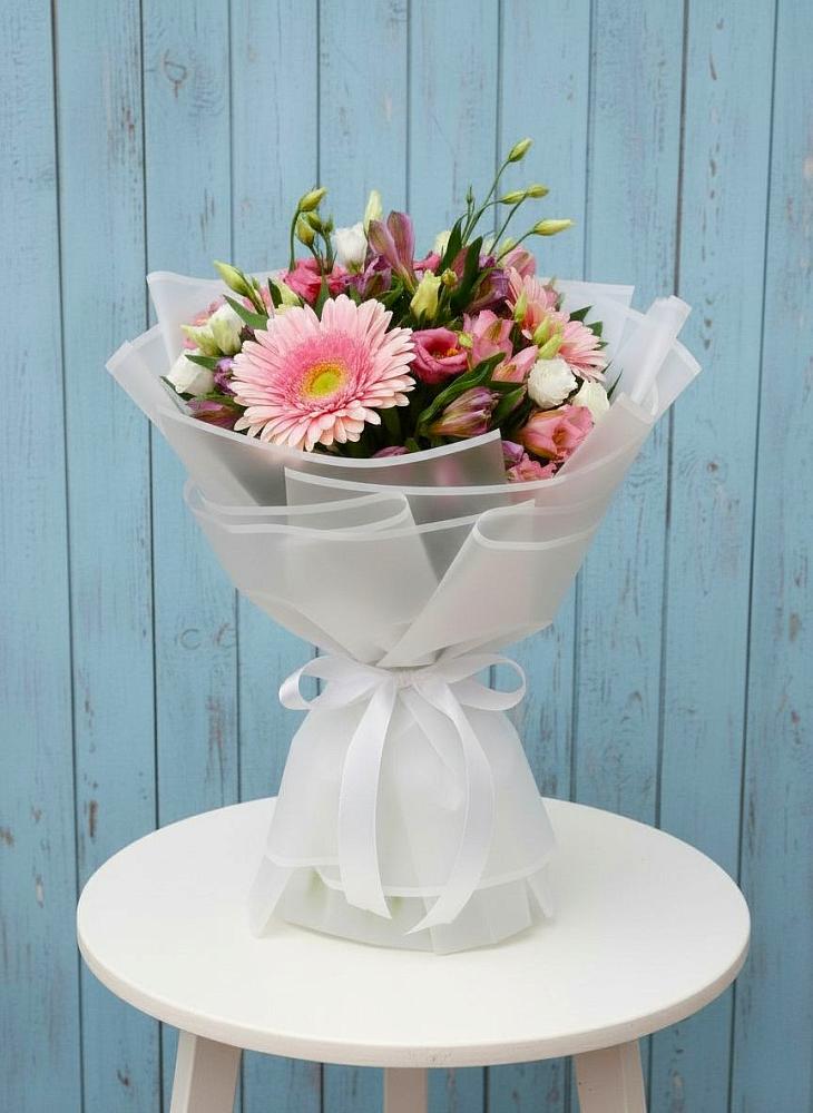 Букет цветов из: Герберы, Альстромерии и Лизиантусы в Некрасовской