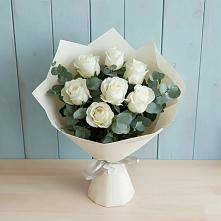 Букет Белые розы в Эвкалипте в Некрасовской