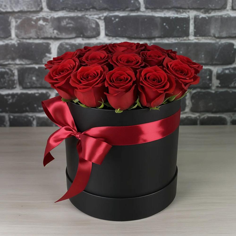 Цветочная композиция из Розы в шляпной коробке в Некрасовской