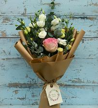 Букет цветов из:  Розы и Лизиантусы в Некрасовской