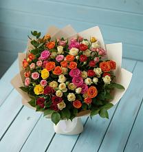 Букет Микс из разноцветных кустовых роз в Некрасовской